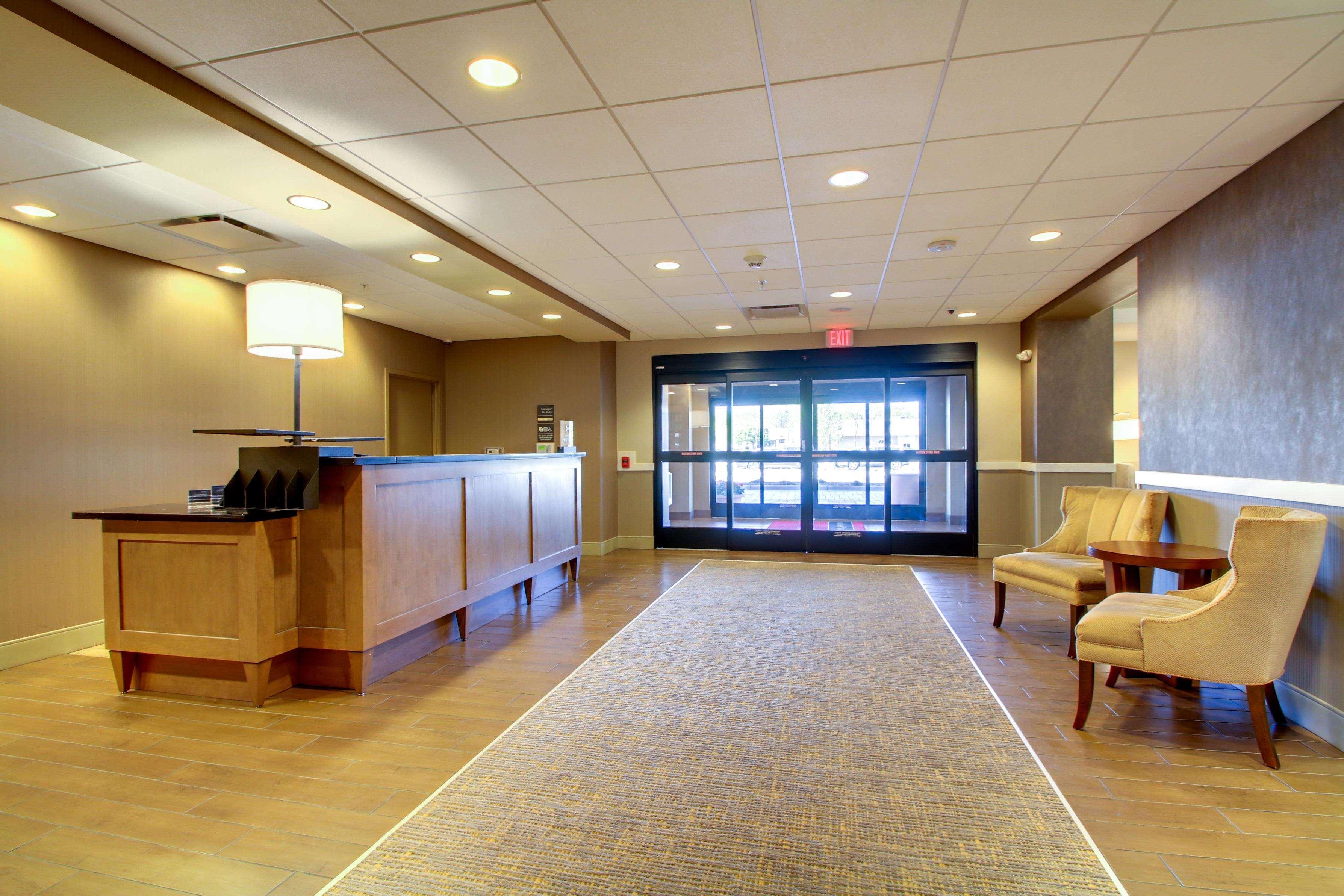 Hampton Inn & Suites Milwaukee West West Allis Extérieur photo