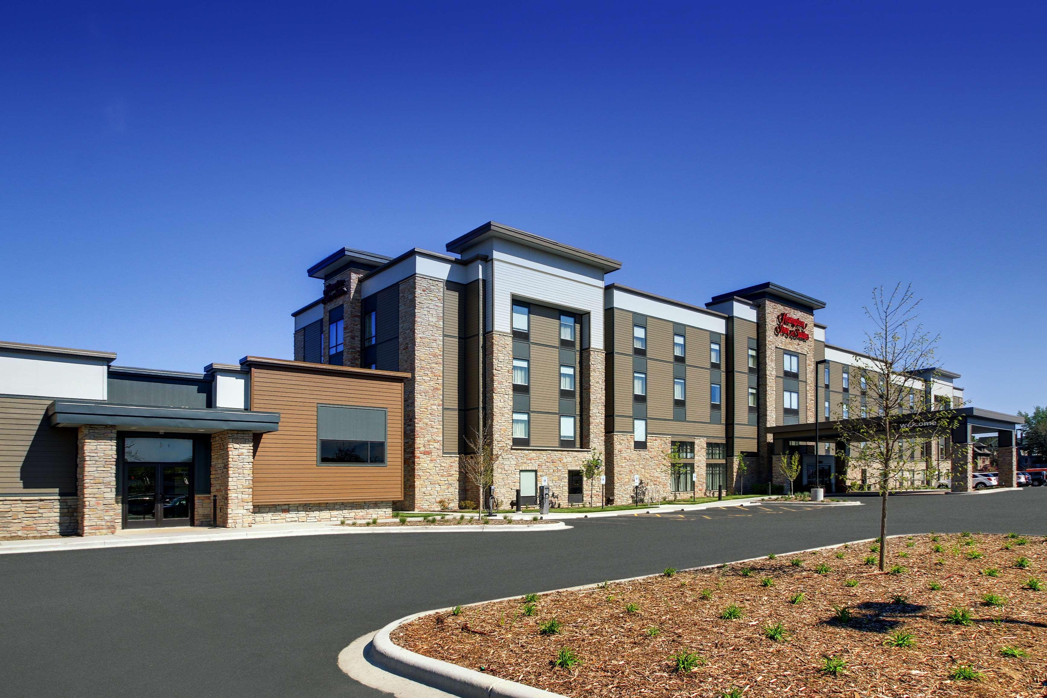 Hampton Inn & Suites Milwaukee West West Allis Extérieur photo