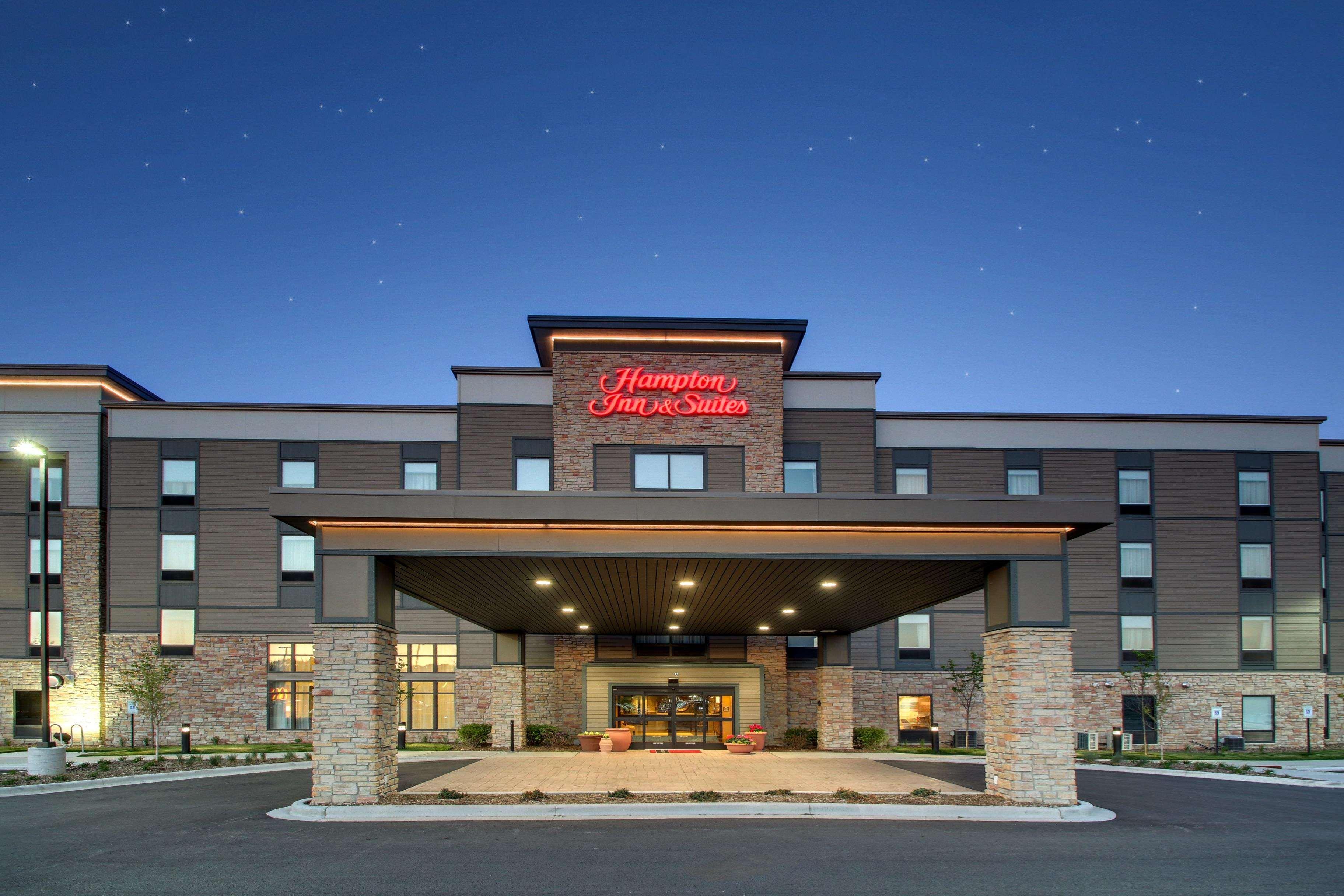 Hampton Inn & Suites Milwaukee West West Allis Extérieur photo