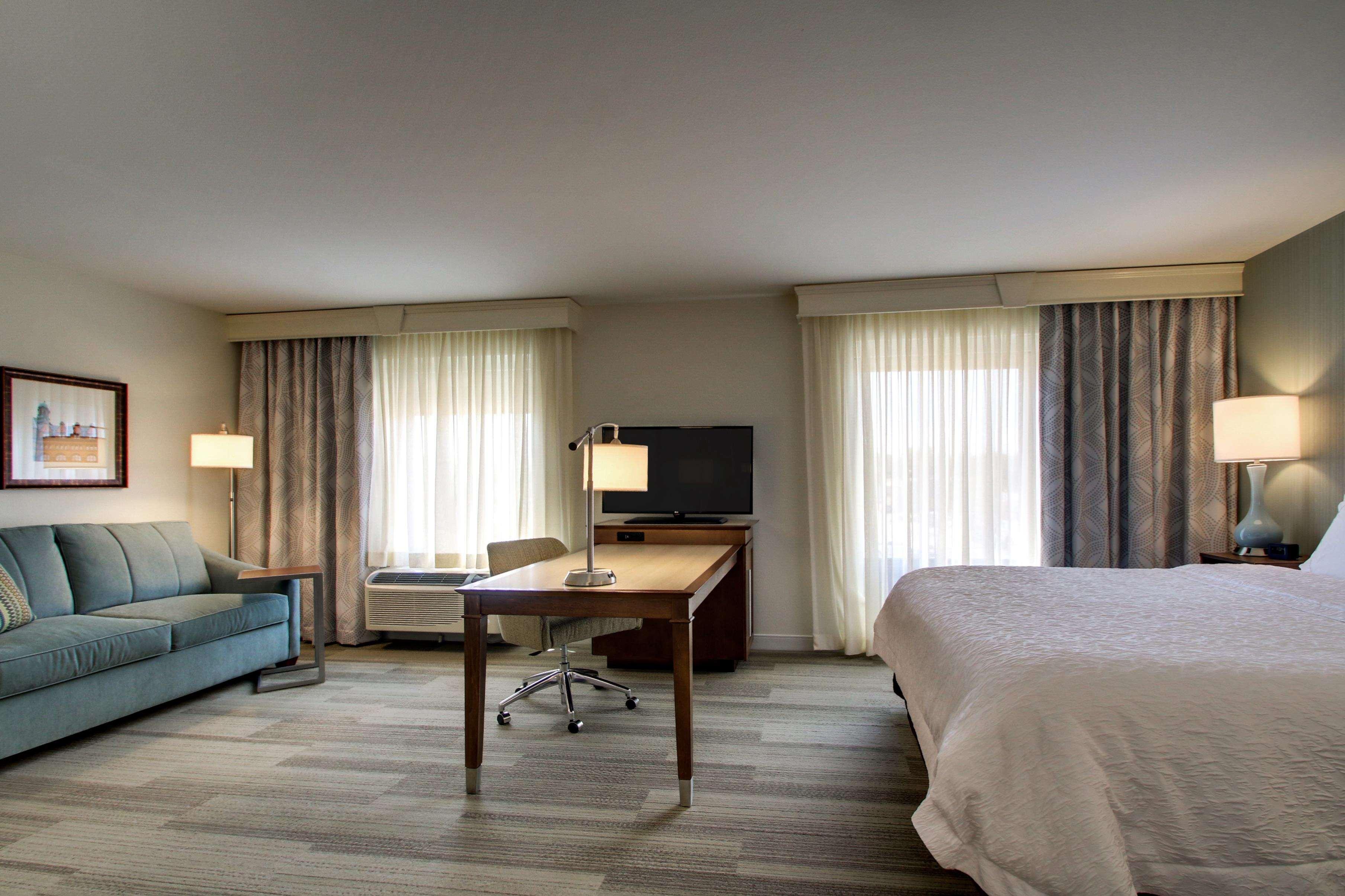 Hampton Inn & Suites Milwaukee West West Allis Extérieur photo