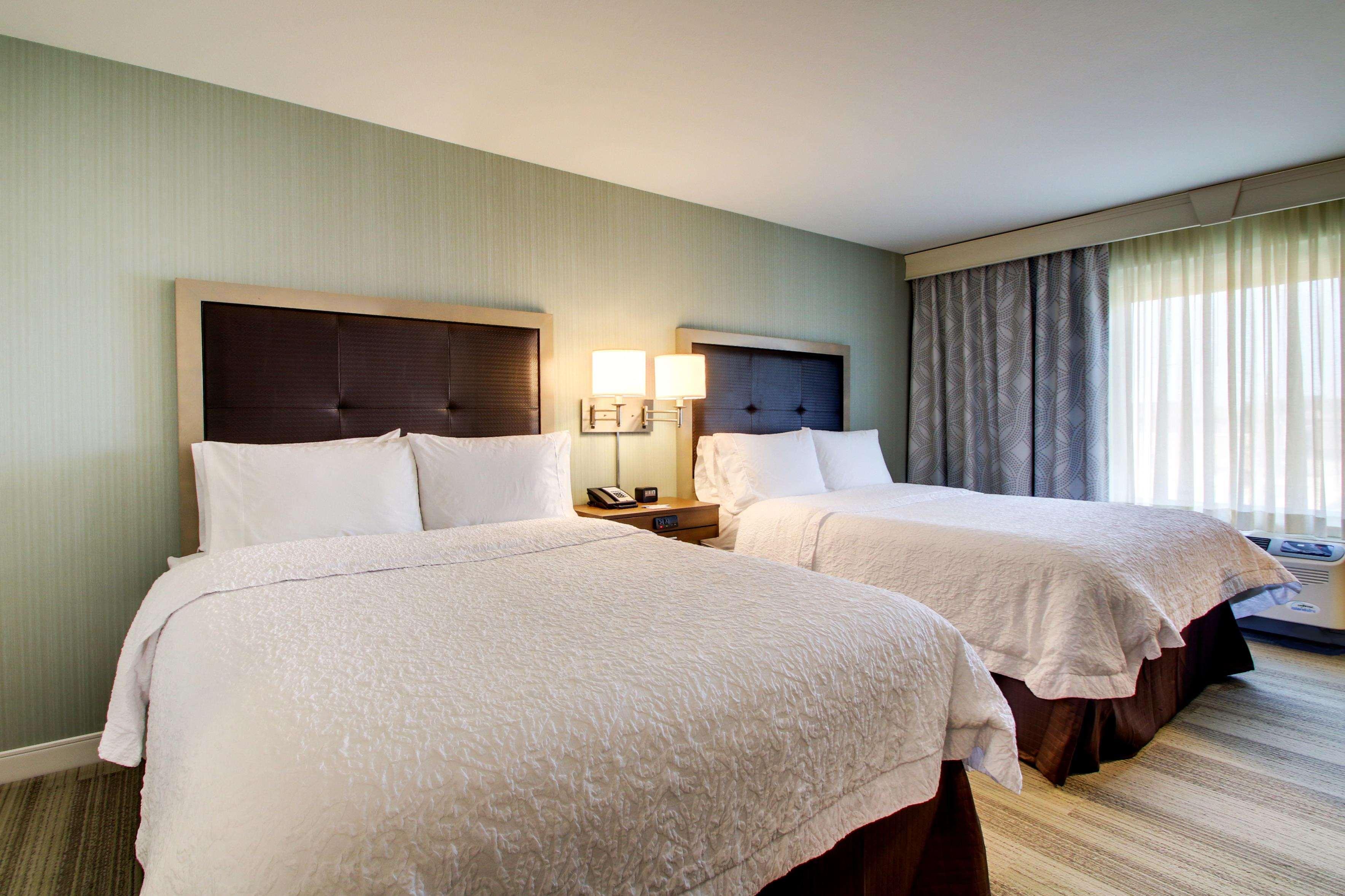 Hampton Inn & Suites Milwaukee West West Allis Extérieur photo